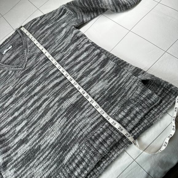 Vince Sweater Womens Small Gray Wool Silk V-Neck Oversized Pullover Space Dye - Picture 8 of 8